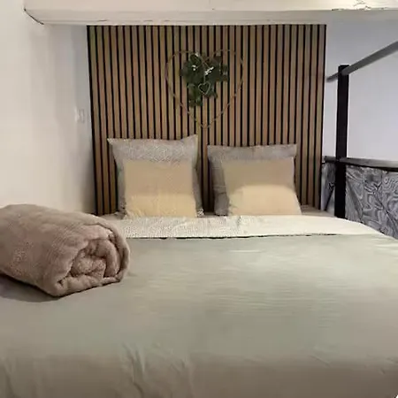 La Casa Fresca Ним